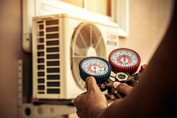 Professional Emergency Hvac technician working in Crystal Springs, FL